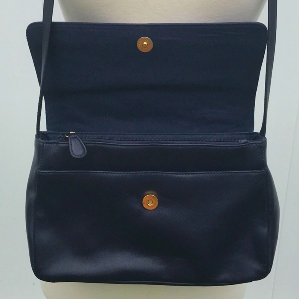 Vintage Etienne Aigner Leather Navy Blue Shoulder Bag with Gold Accents - Picture 8 of 16